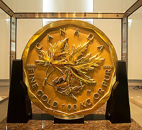 100 kg gold mapleleaf